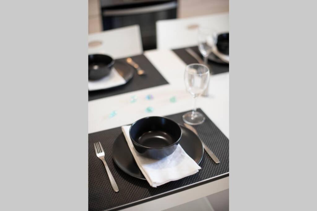 Fofi'S Elegant Home Kos Town Luaran gambar